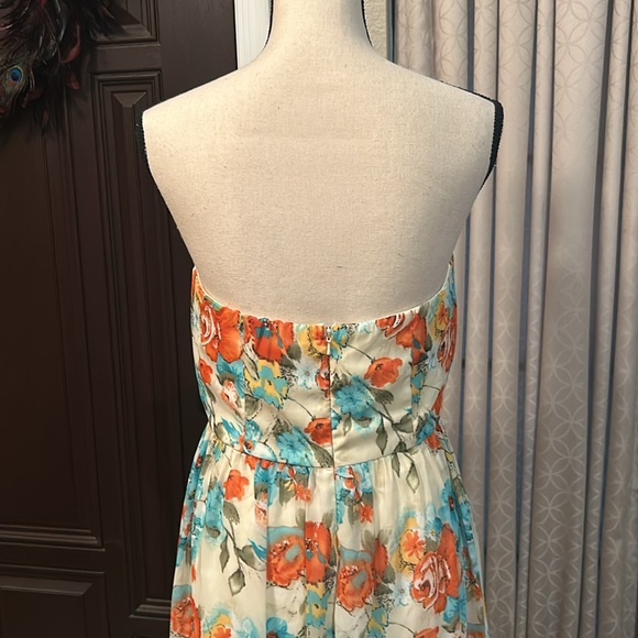 Beautiful Strapless Floral Garden Party Full Length Flowy Dress - Picture 4 of 10